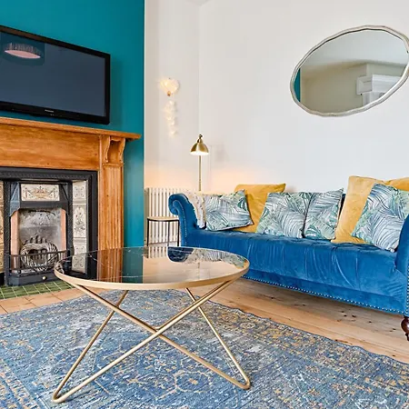 Ty Calon - 3 Storey 1920S Home, Close To Beach & The City- Close To Theatre- Perfect For Family & Friend Breaks Or Longer Term For Contractors, Crew And Cast Swansea Extérieur photo