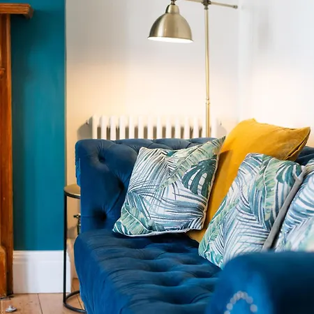 Ty Calon - 3 Storey 1920S Home, Close To Beach & The City- Close To Theatre- Perfect For Family & Friend Breaks Or Longer Term For Contractors, Crew And Cast Swansea Extérieur photo